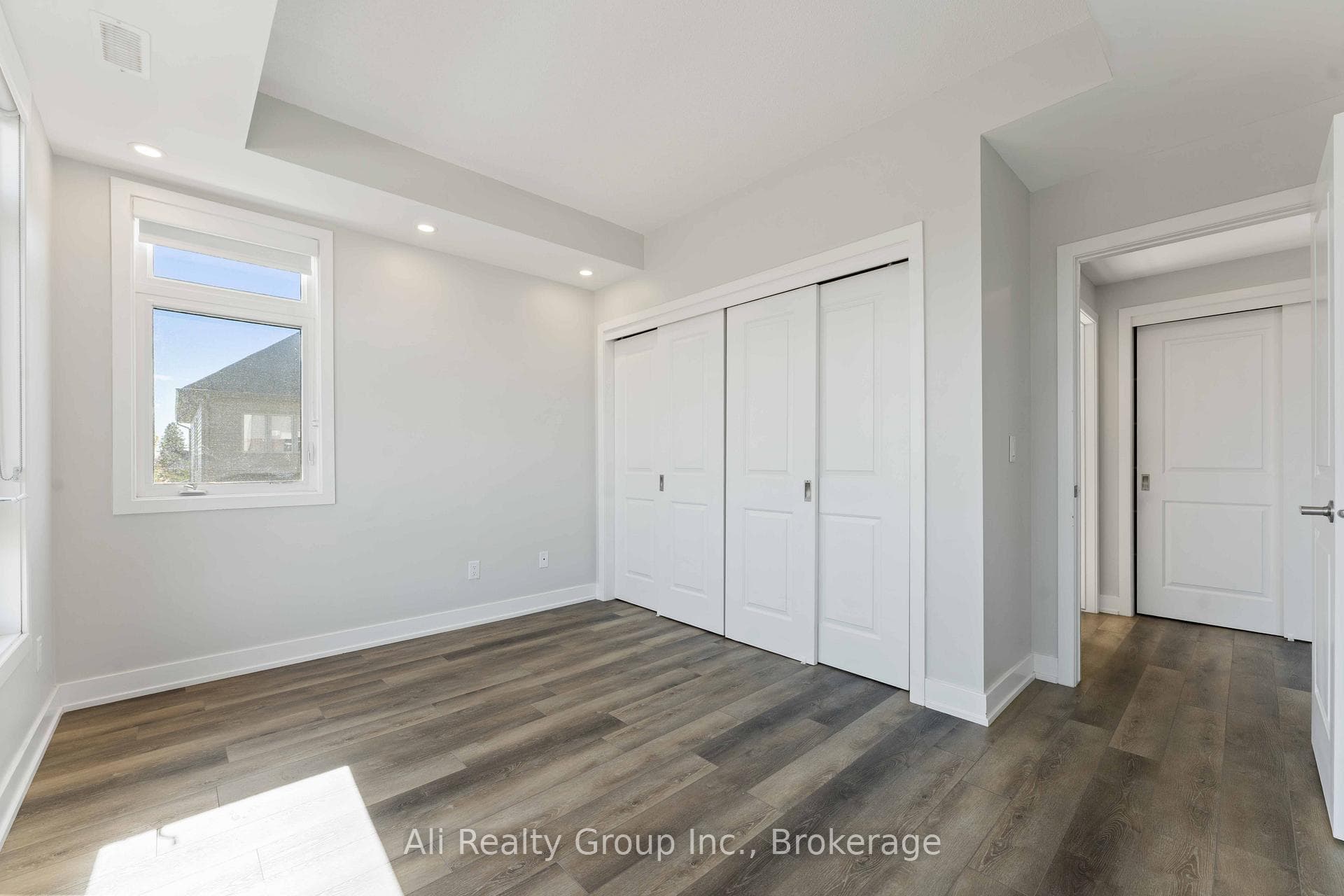 147 Fairweather Street photo 17