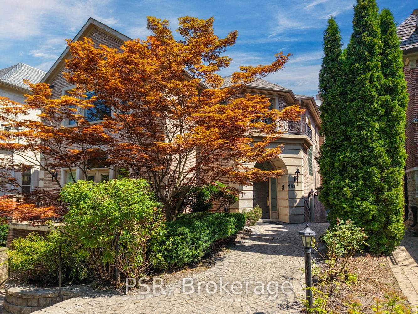 149 Dunvegan Road photo 1