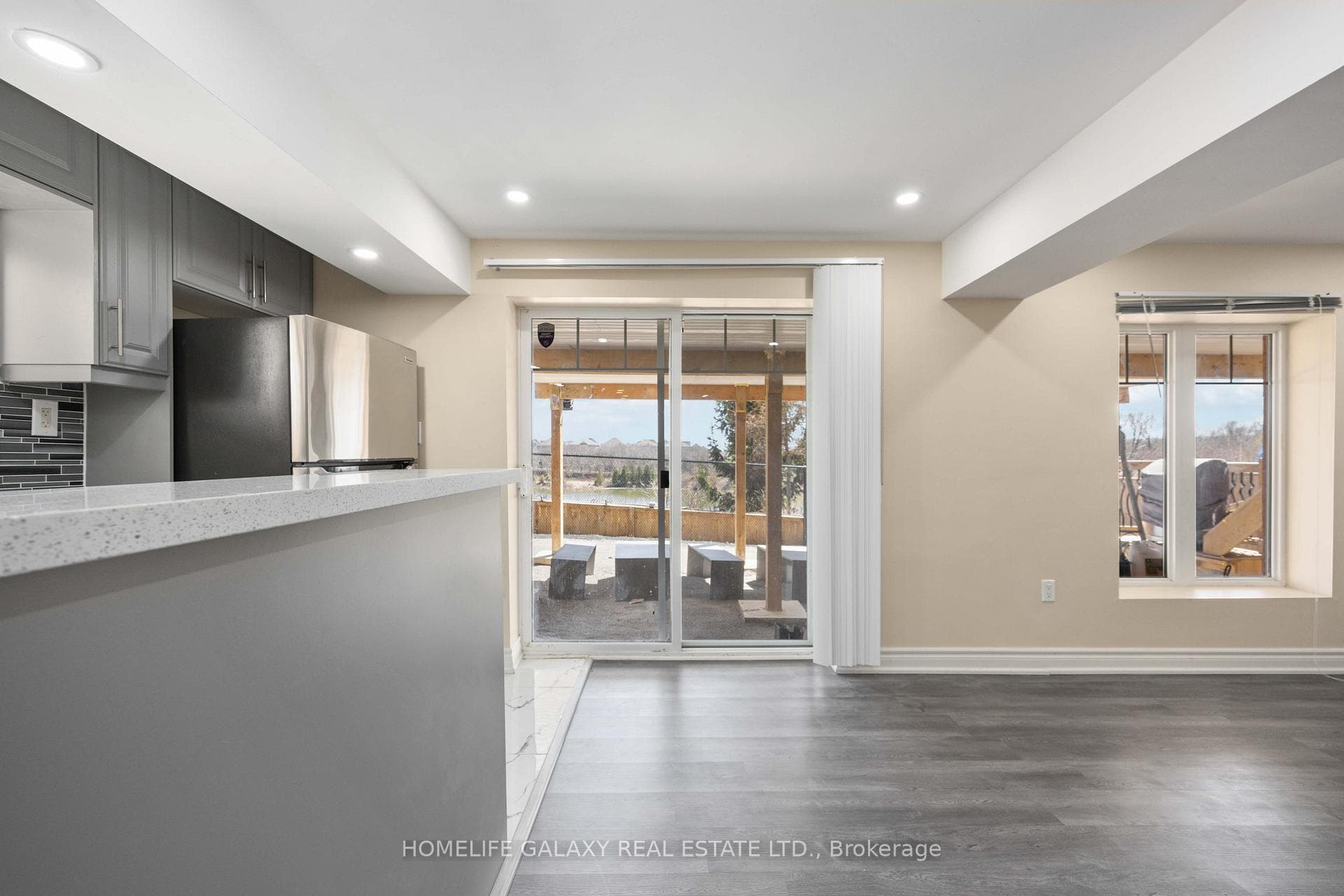 7 Mosely Crescent photo 15