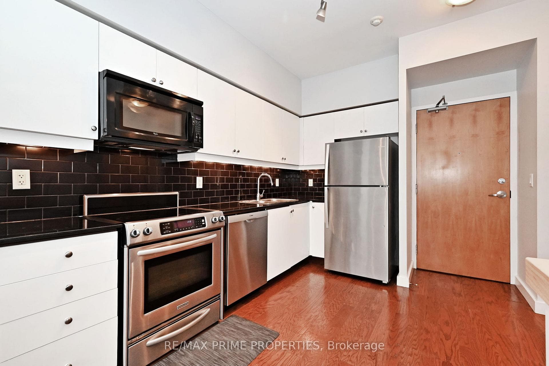 601 Kingston Road Unit 314 photo 10