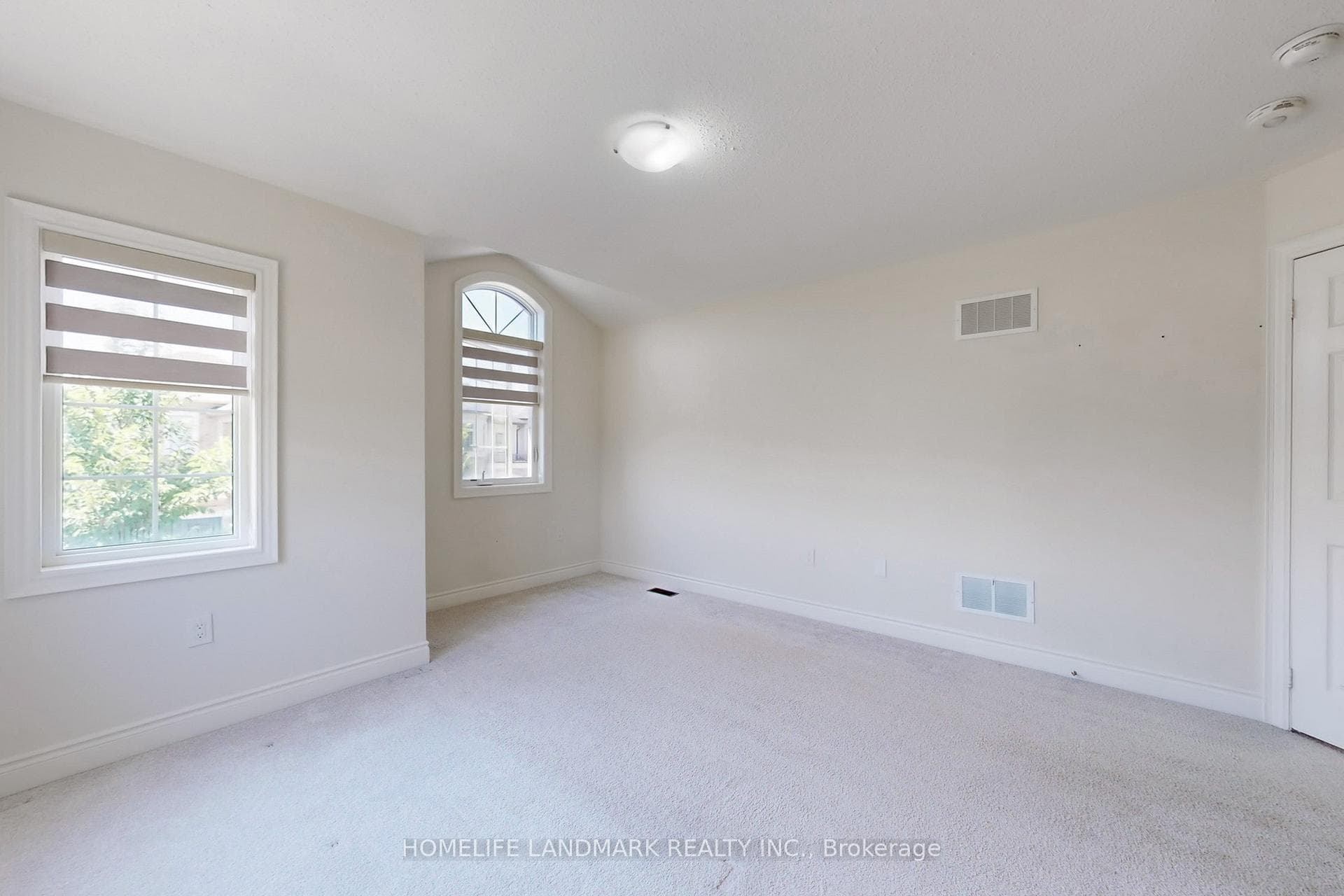 1533 Devine Point photo 28