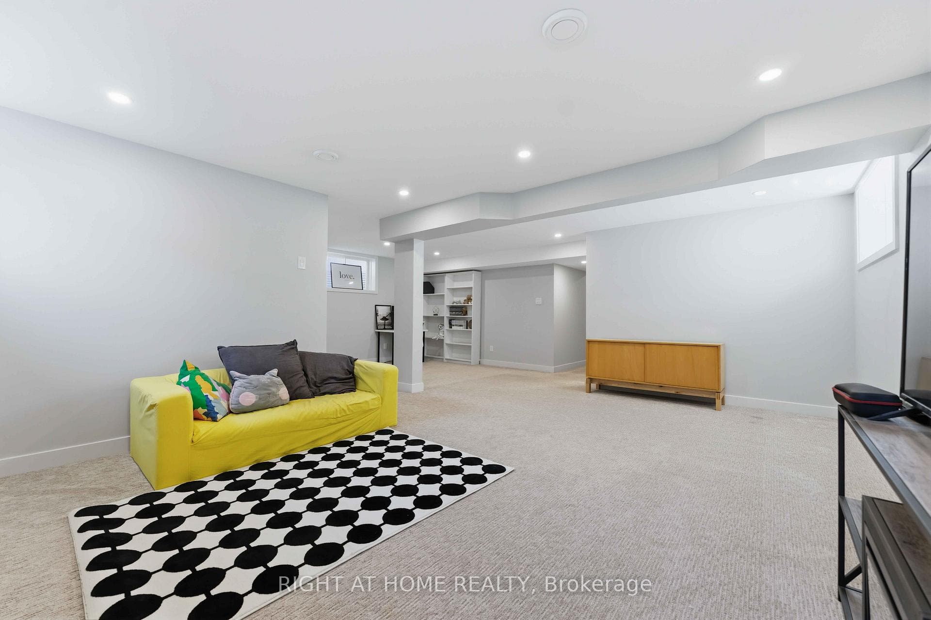 289 MOUNT NEBO Way photo 40