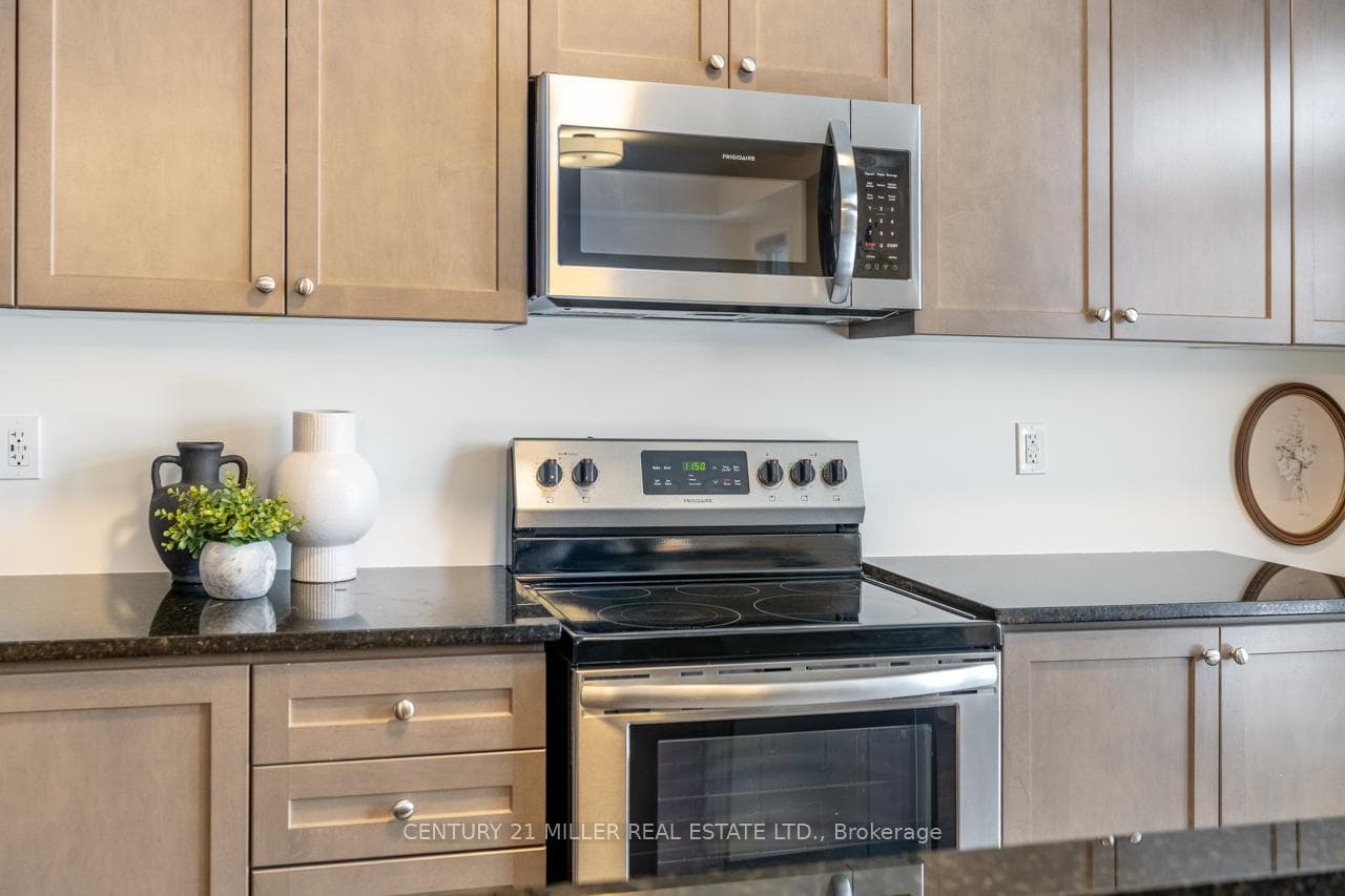 1207 Anson Gate photo 9