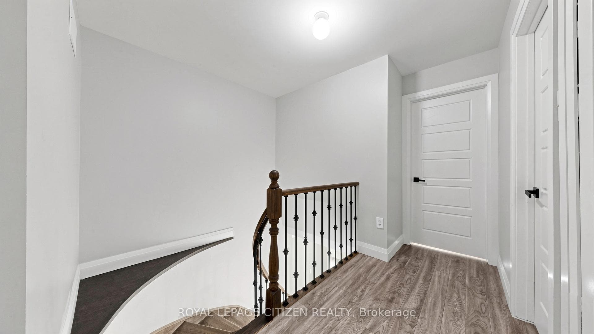 27 Emperor Avenue photo 24