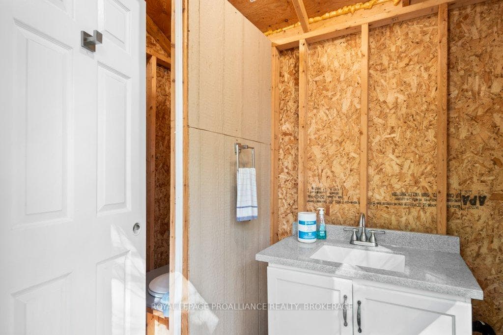 811 Hermit Thrush Lane photo 30