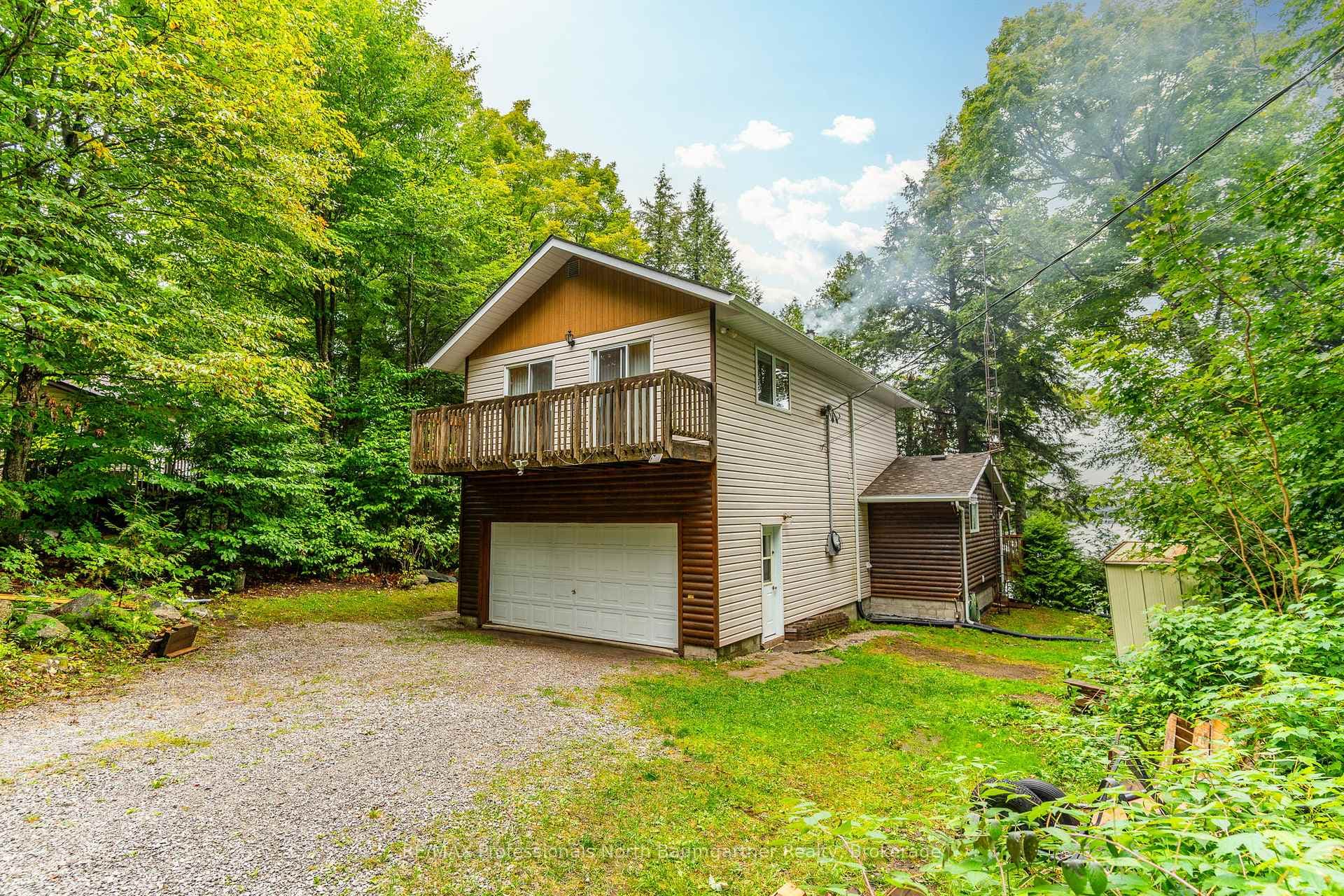 1043 Bullfrog Bay Drive photo 3