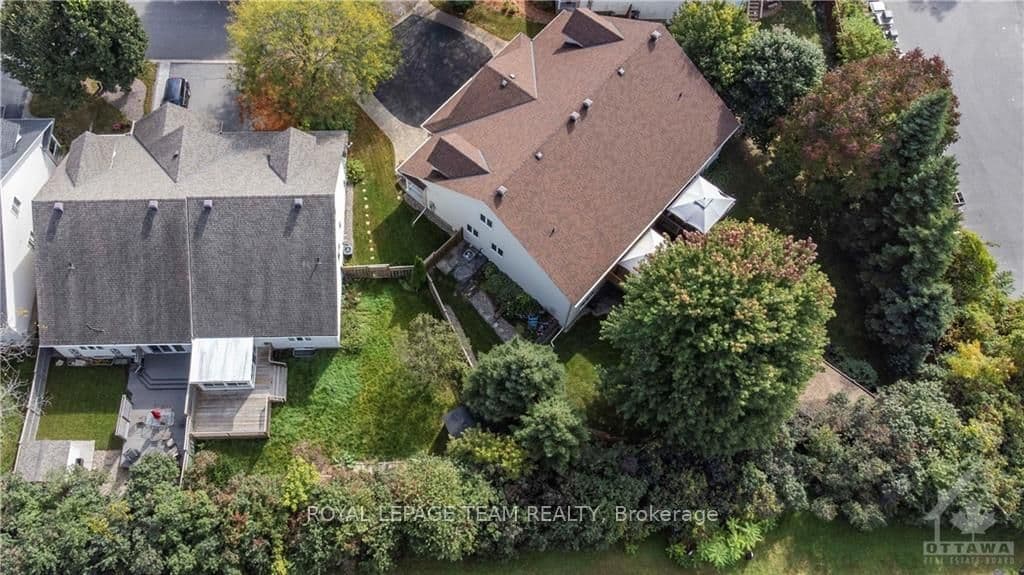 35 FOULIS Crescent photo 2