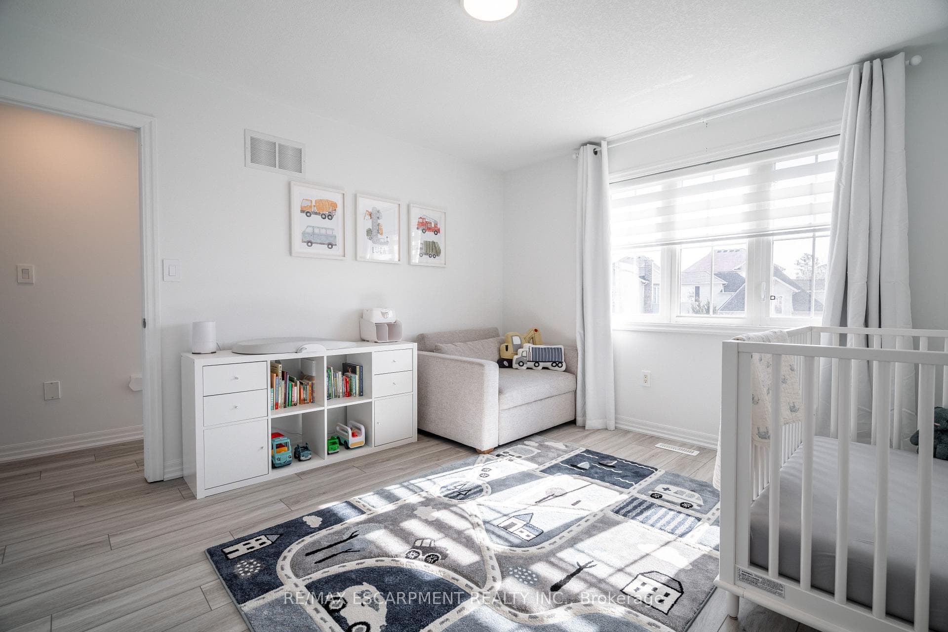 80 Montreal Circle photo 26