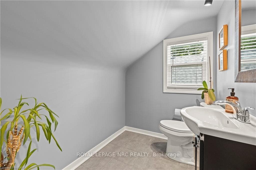 6386 CRAWFORD Street photo 21