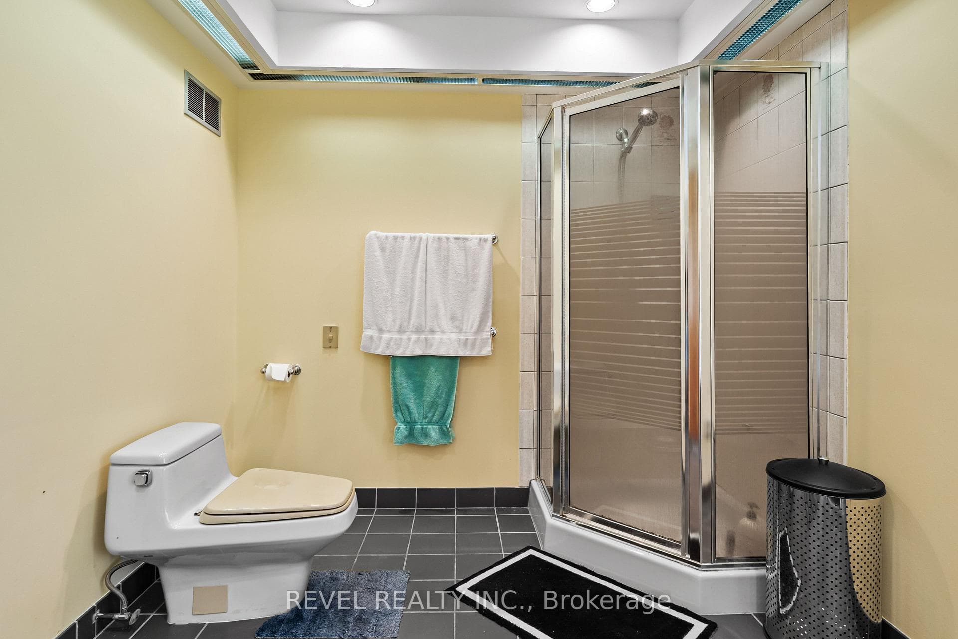 1627 Mardell Street photo 35