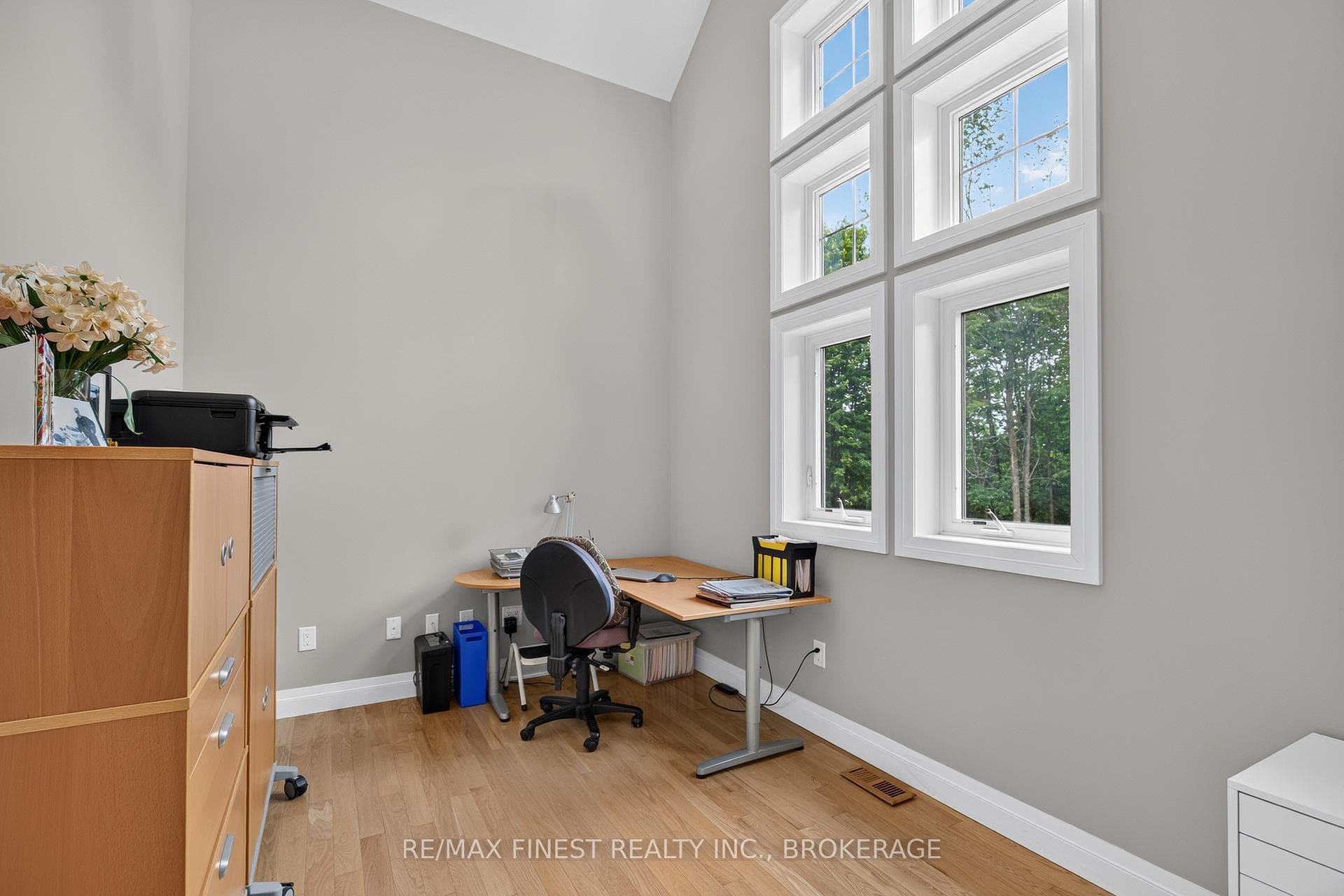503 Deerview Drive photo 12