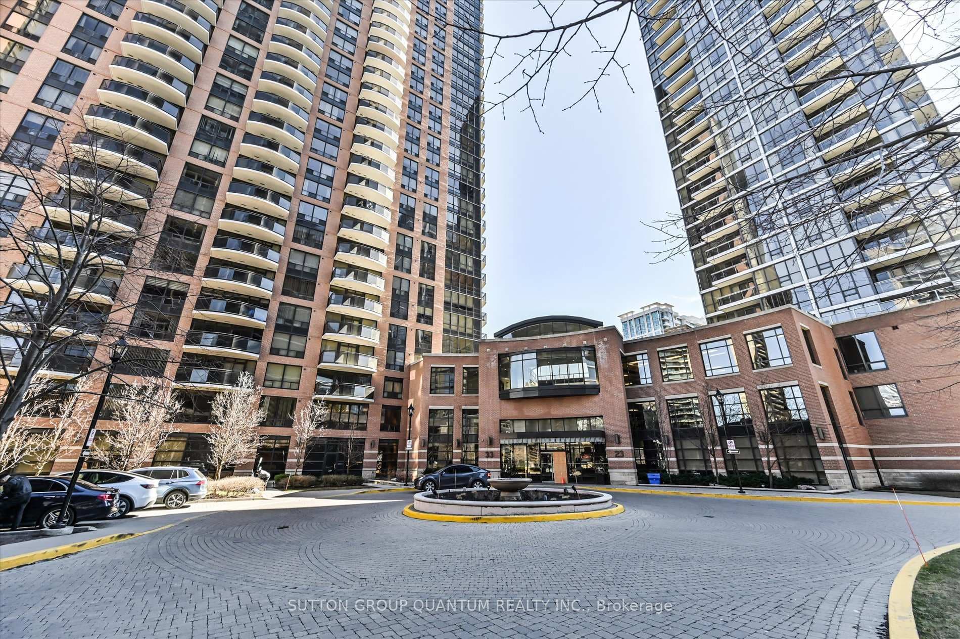 33 Sheppard Avenue Unit 401 photo 3