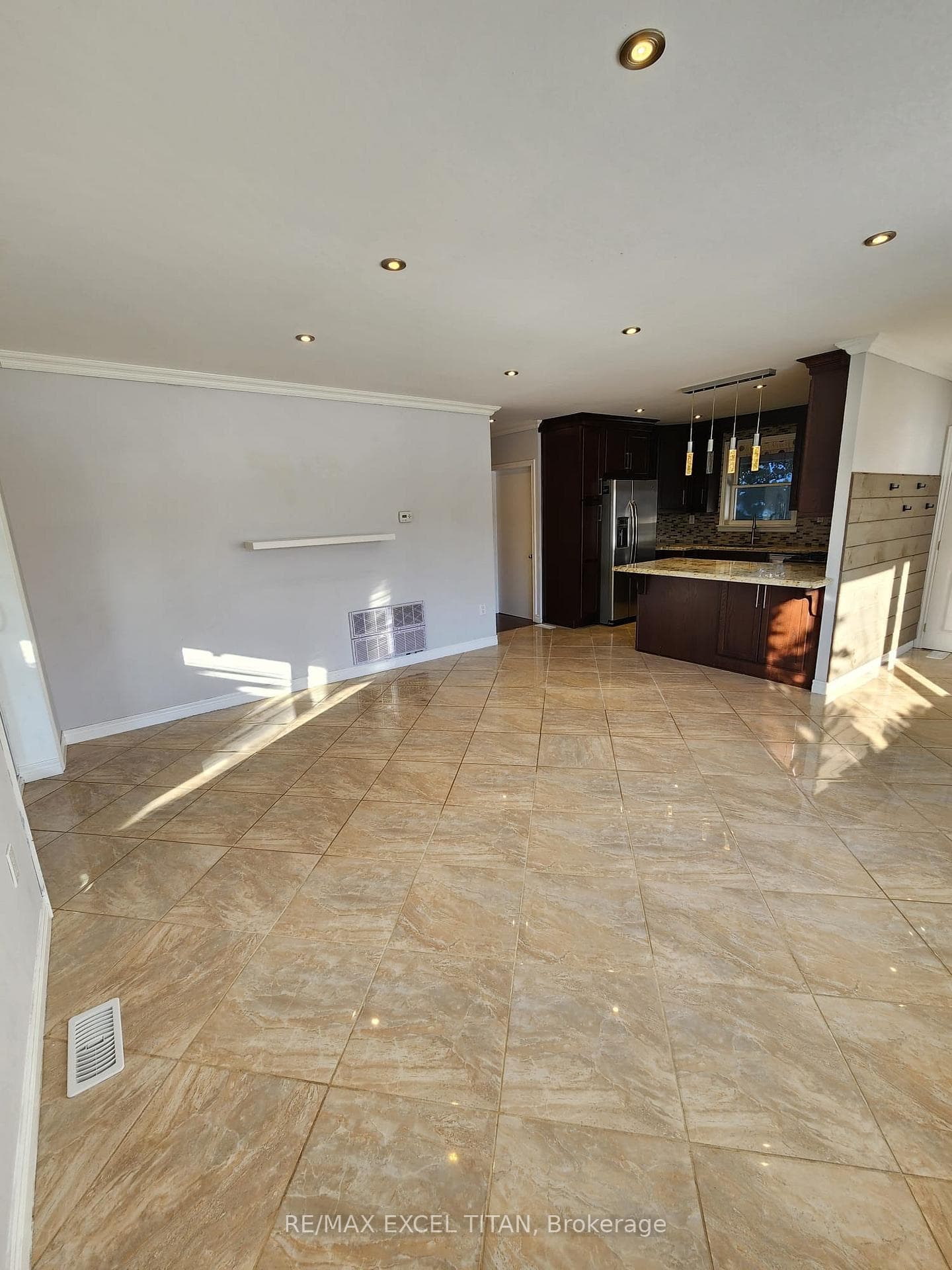 12 Wickford Drive photo 5