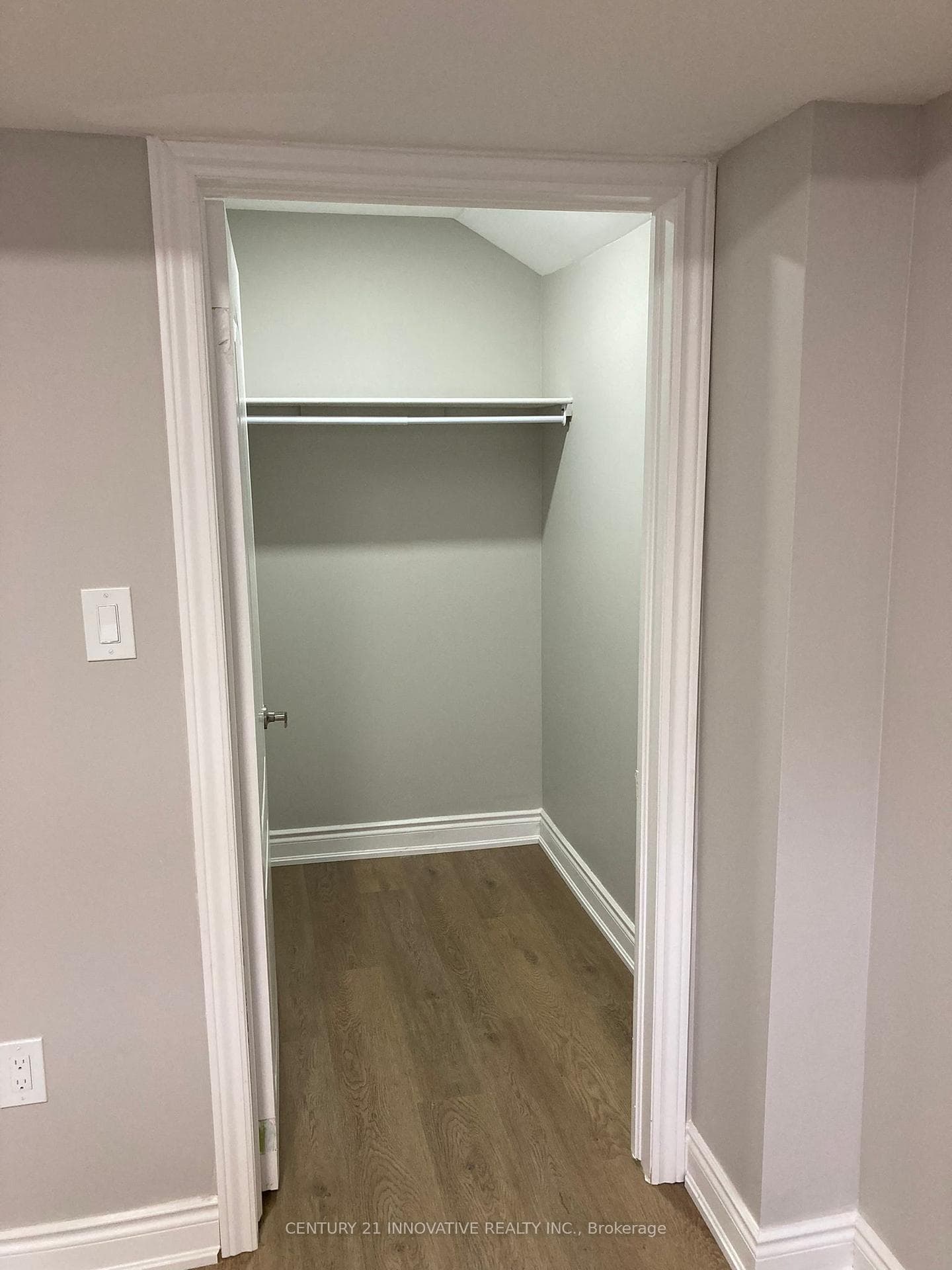 119 Elderslie Crescent Unit Bsmt photo 20