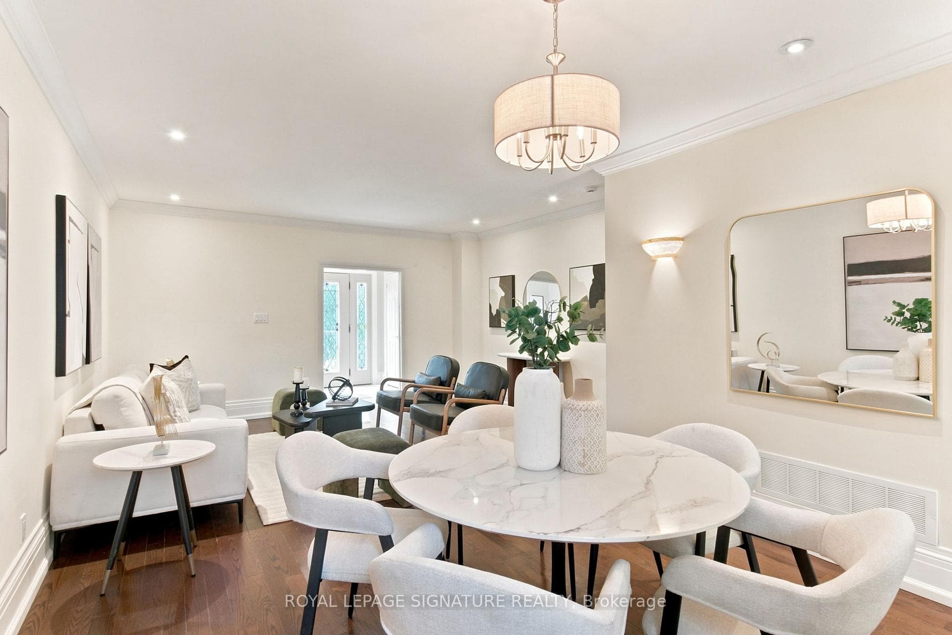 146 Gloucester Grove photo 14