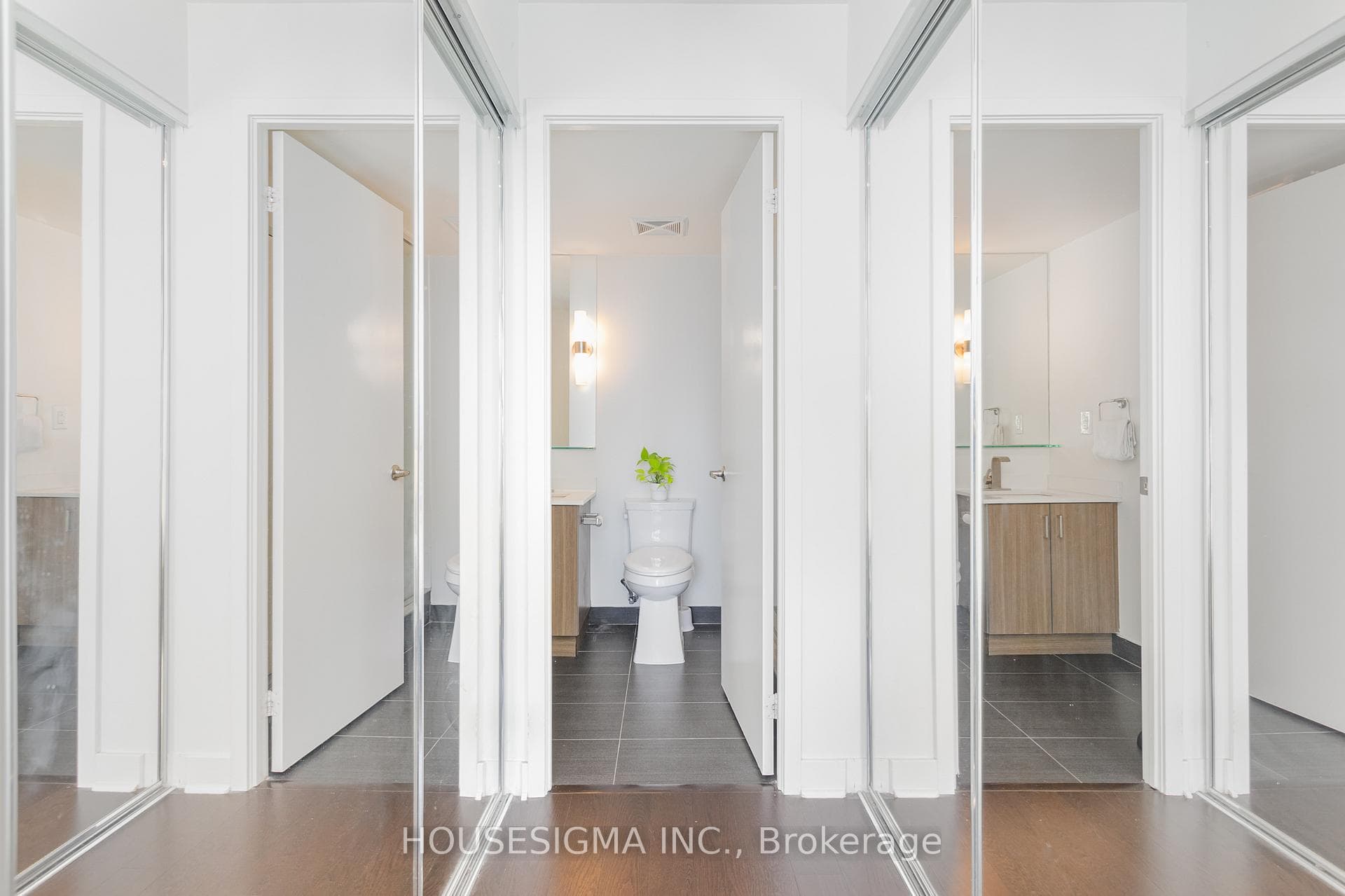 320 Richmond Street Unit 1214 photo 9