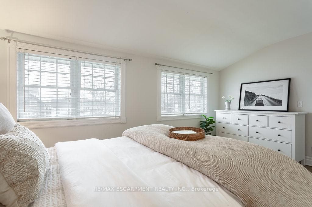 270 Beach Boulevard photo 23