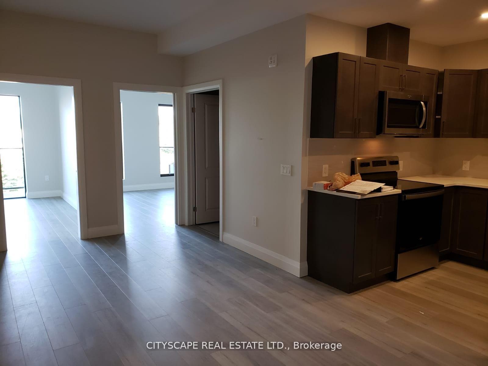 5 Wake Robin Drive Unit 313 photo 1