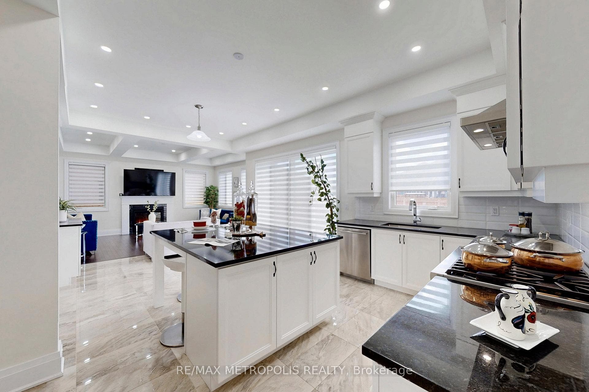 163 Ballantyne Boulevard photo 14
