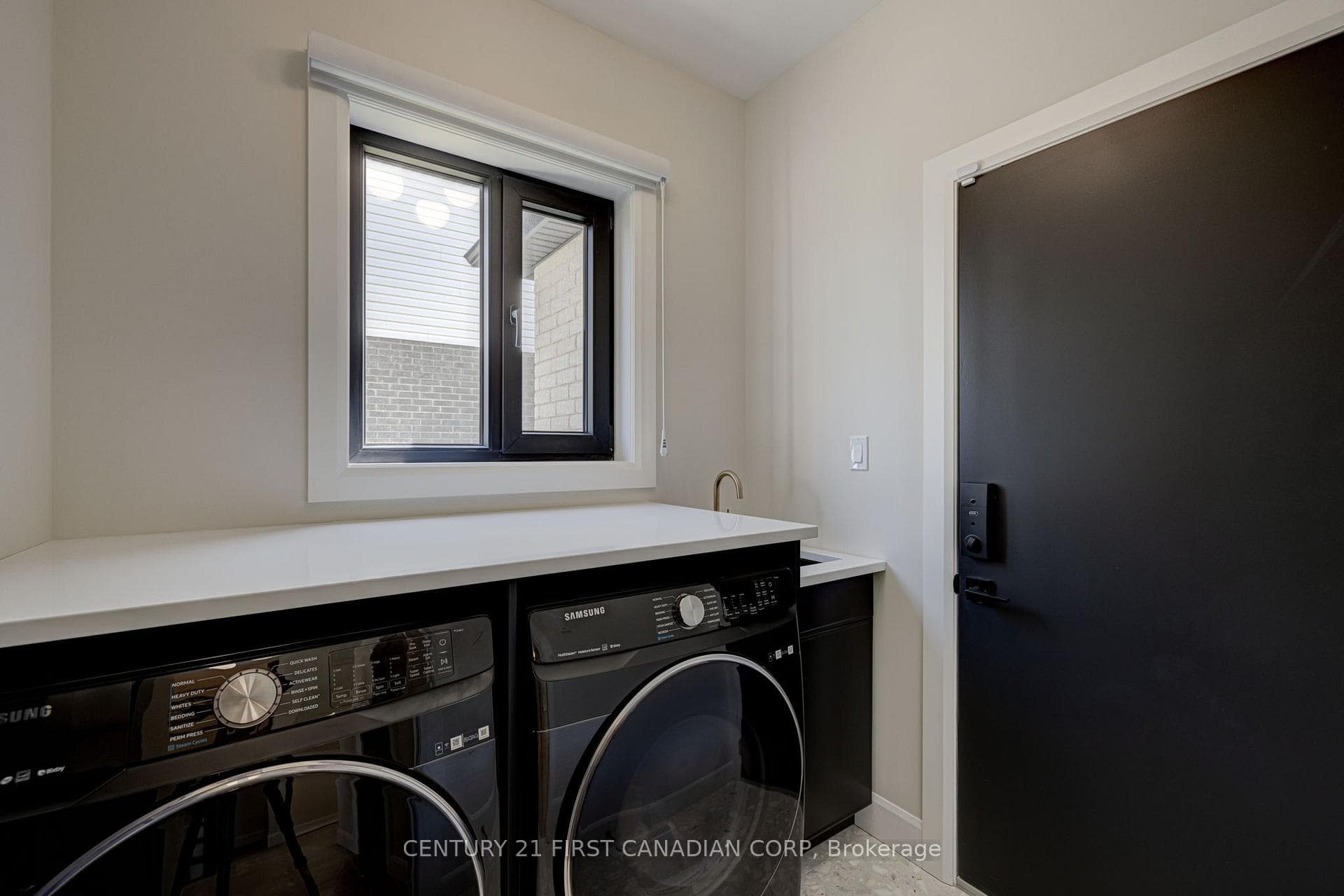 133 BASIL Crescent photo 7
