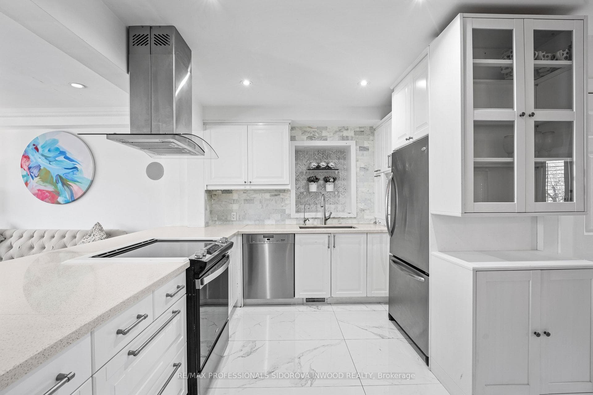 43 South Kingsway N/A Unit Upper photo 9