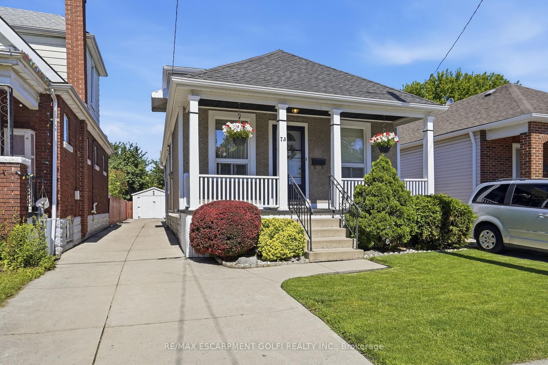 73 Tuxedo Avenue photo 2