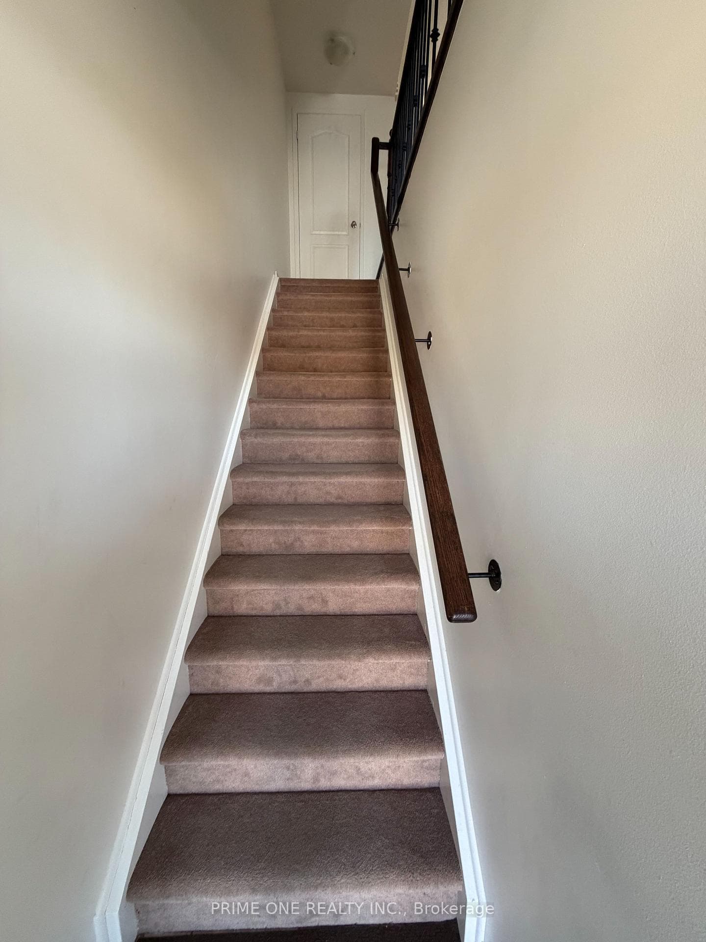 5605 Oscar Peterson Boulevard Unit 6 photo 3