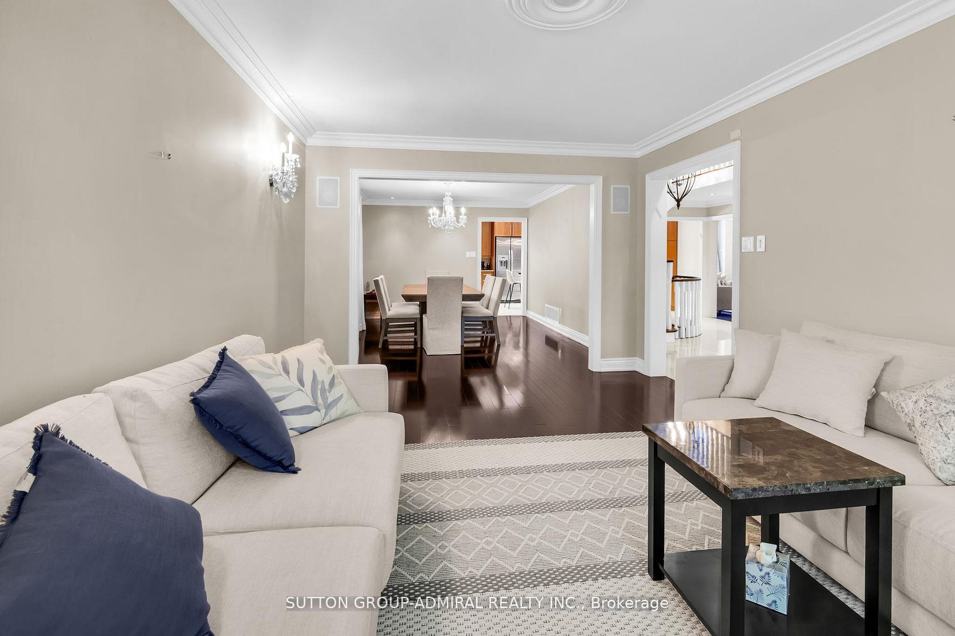 25 Grenadier Crescent photo 9
