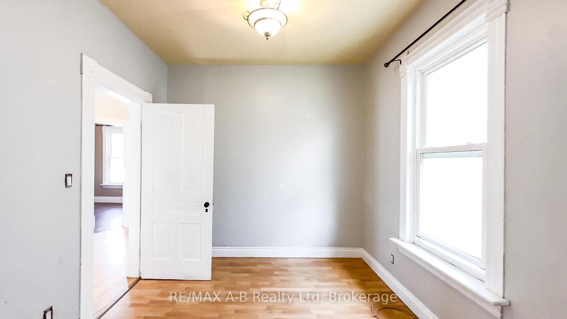 193 Water Street photo 34