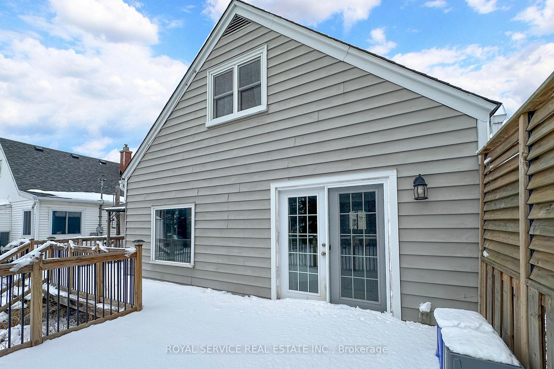 383 Campbell Street photo 25