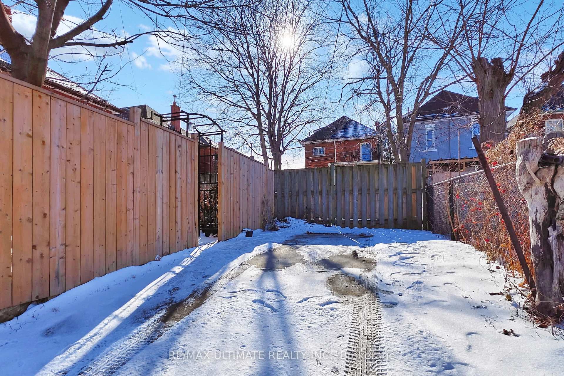 49 Wentworth Street photo 11