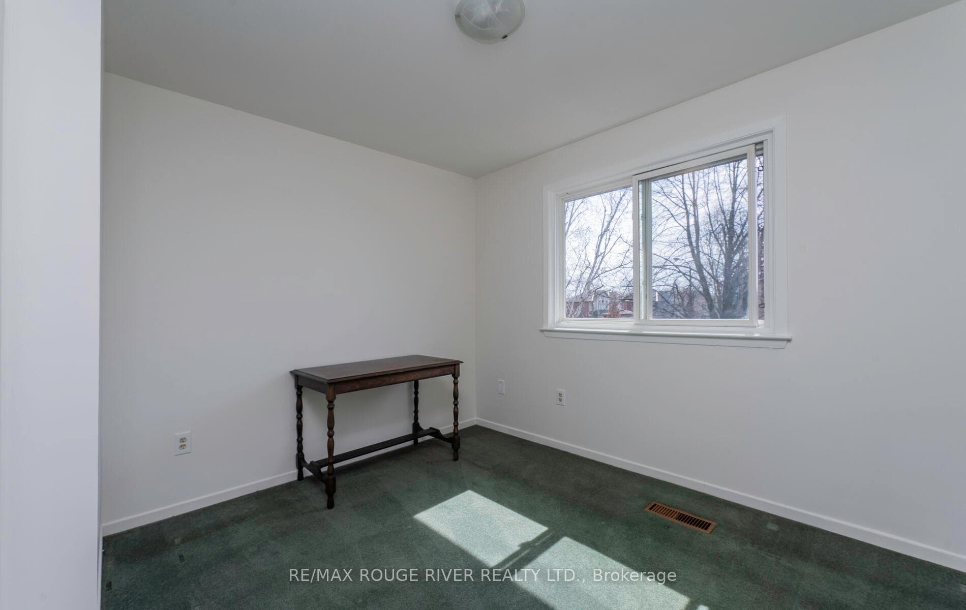 124 Acheson Boulevard photo 25
