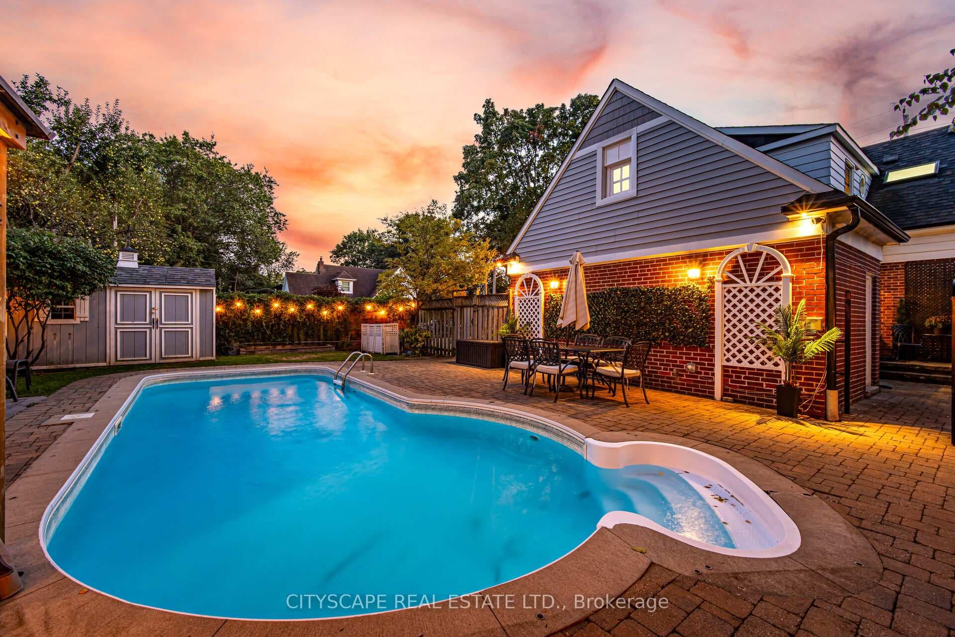 187 Prince Edward Drive photo 45