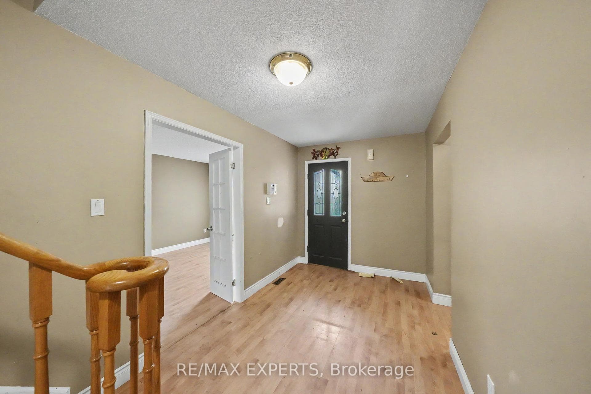 45 Blair Crescent photo 2