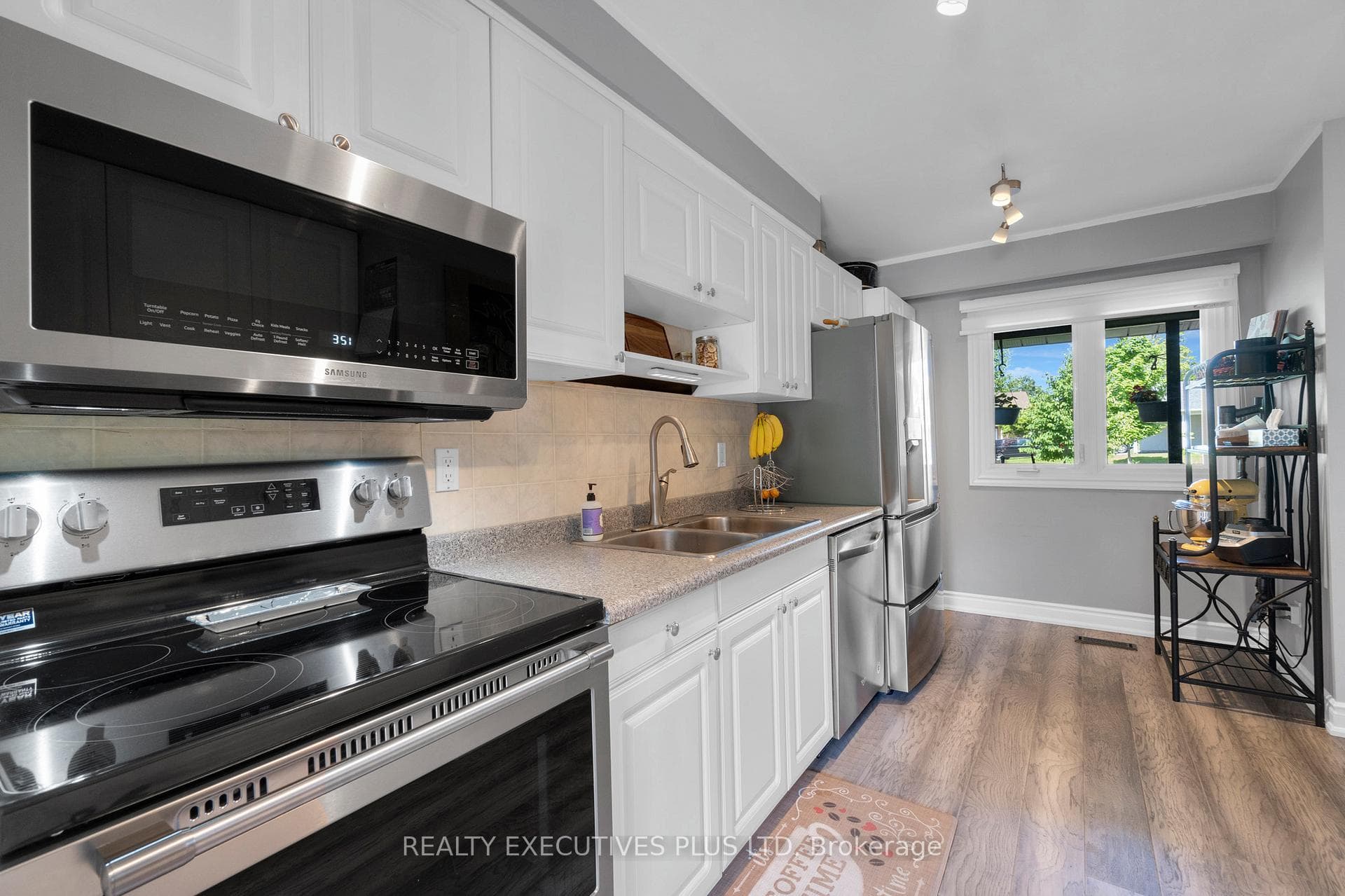 50 Sutter Avenue photo 18