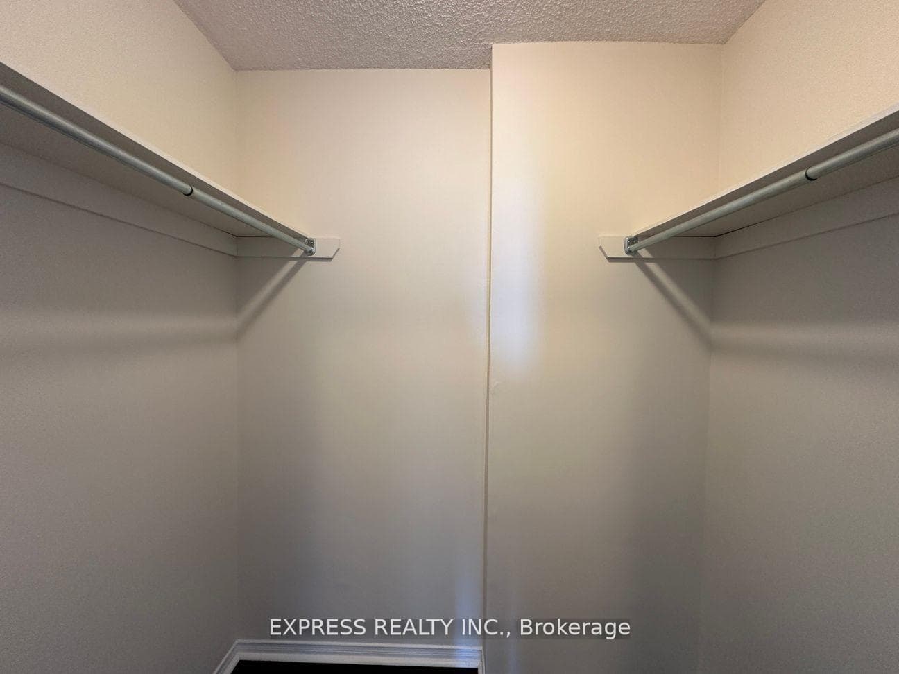 39 Pemberton Avenue Unit 513 photo 11