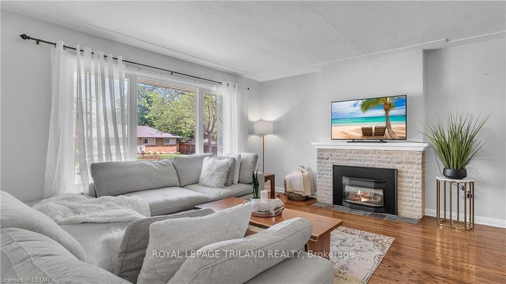 439 BELHAVEN Road photo 3