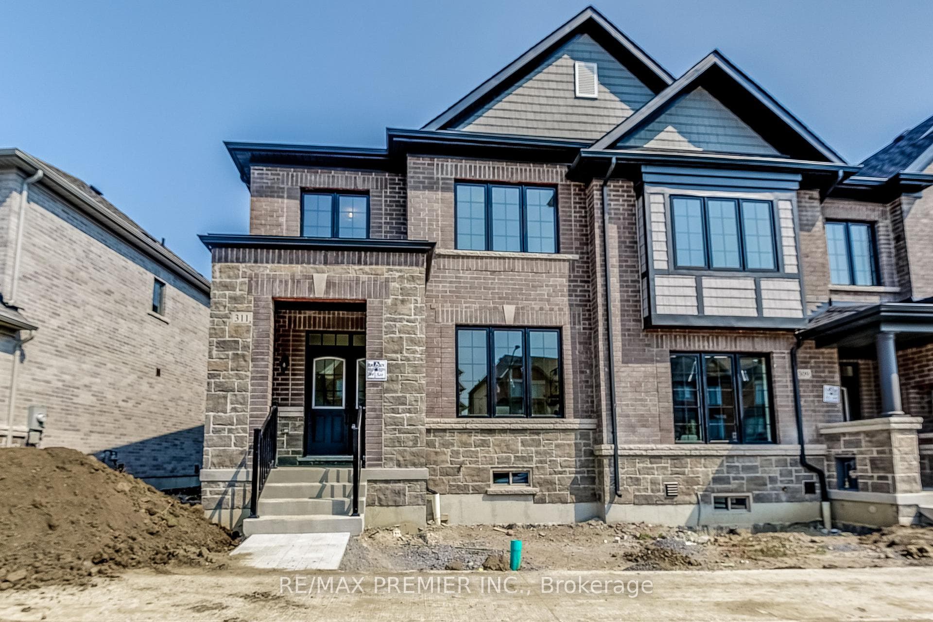 311 Coronation Road photo 1