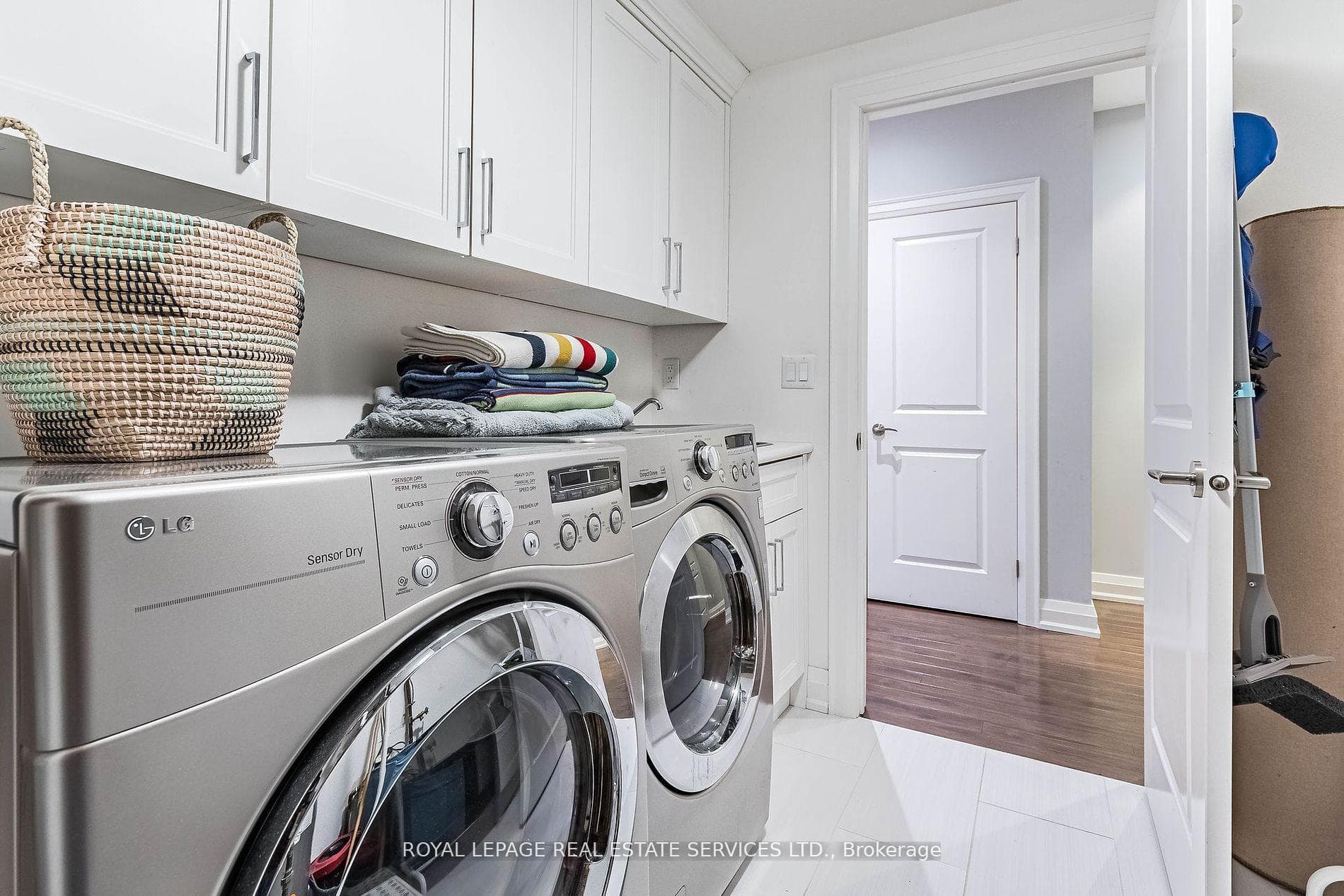 221 Beta Street photo 30