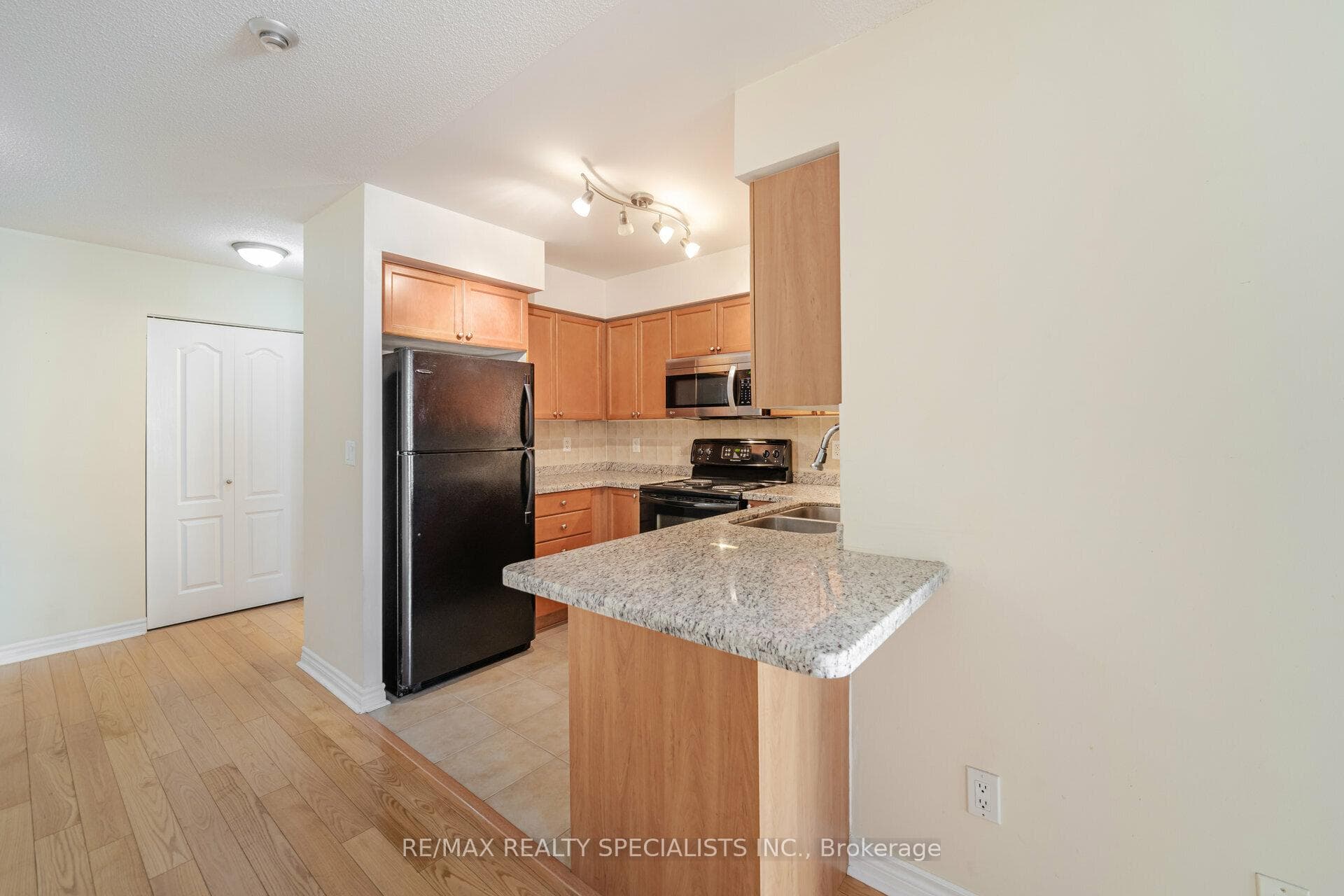 4090 Living Arts Drive Unit 711 photo 14