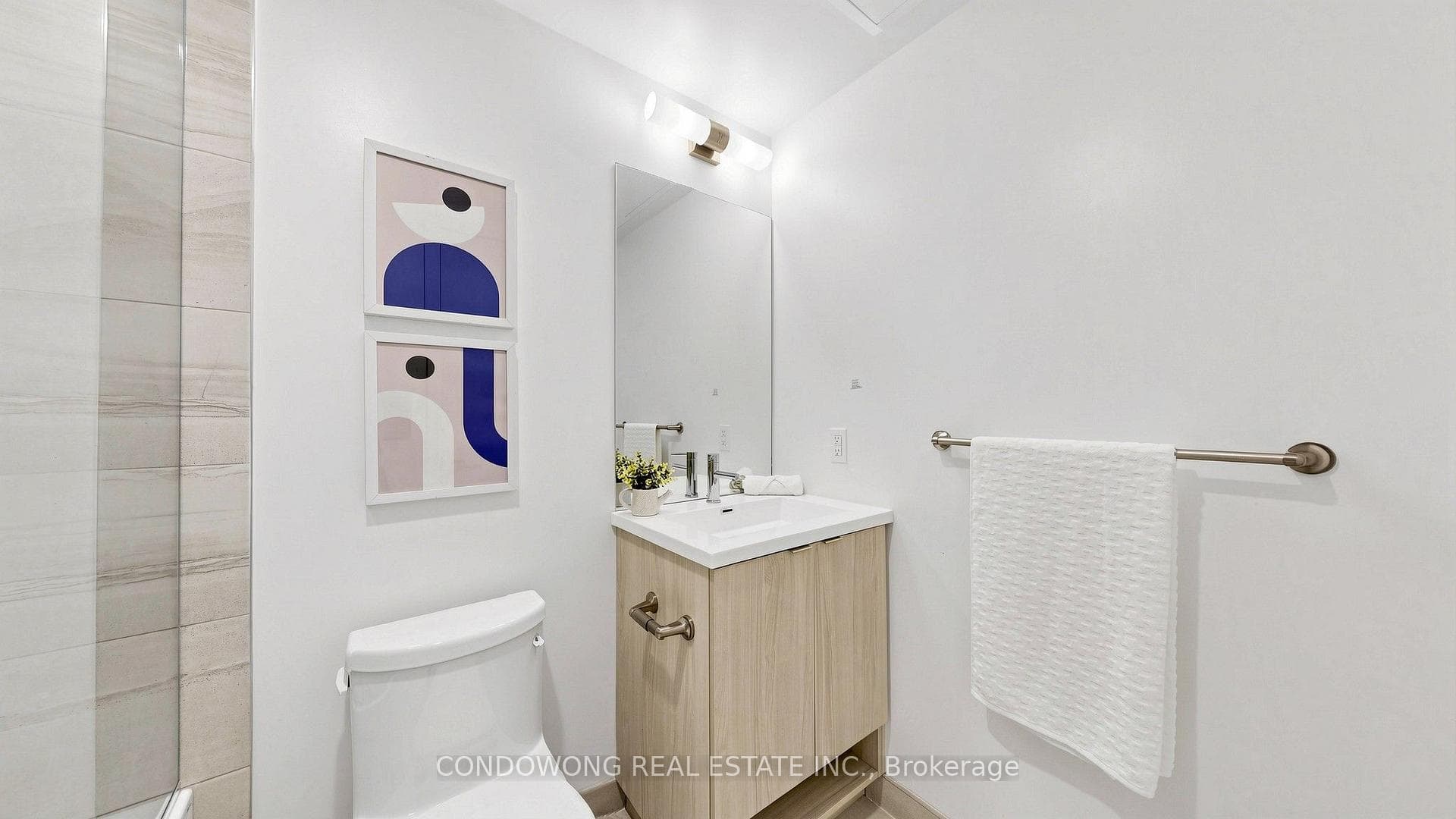 138 Downes Street Unit 6212 photo 18