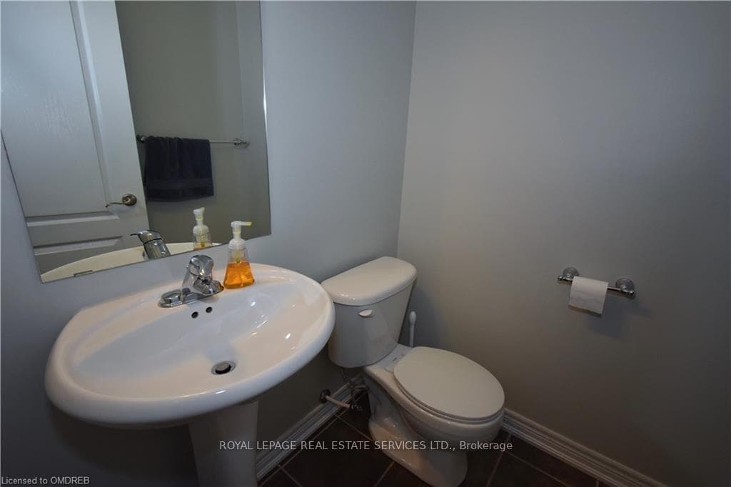 212 Beechtree Crescent photo 29
