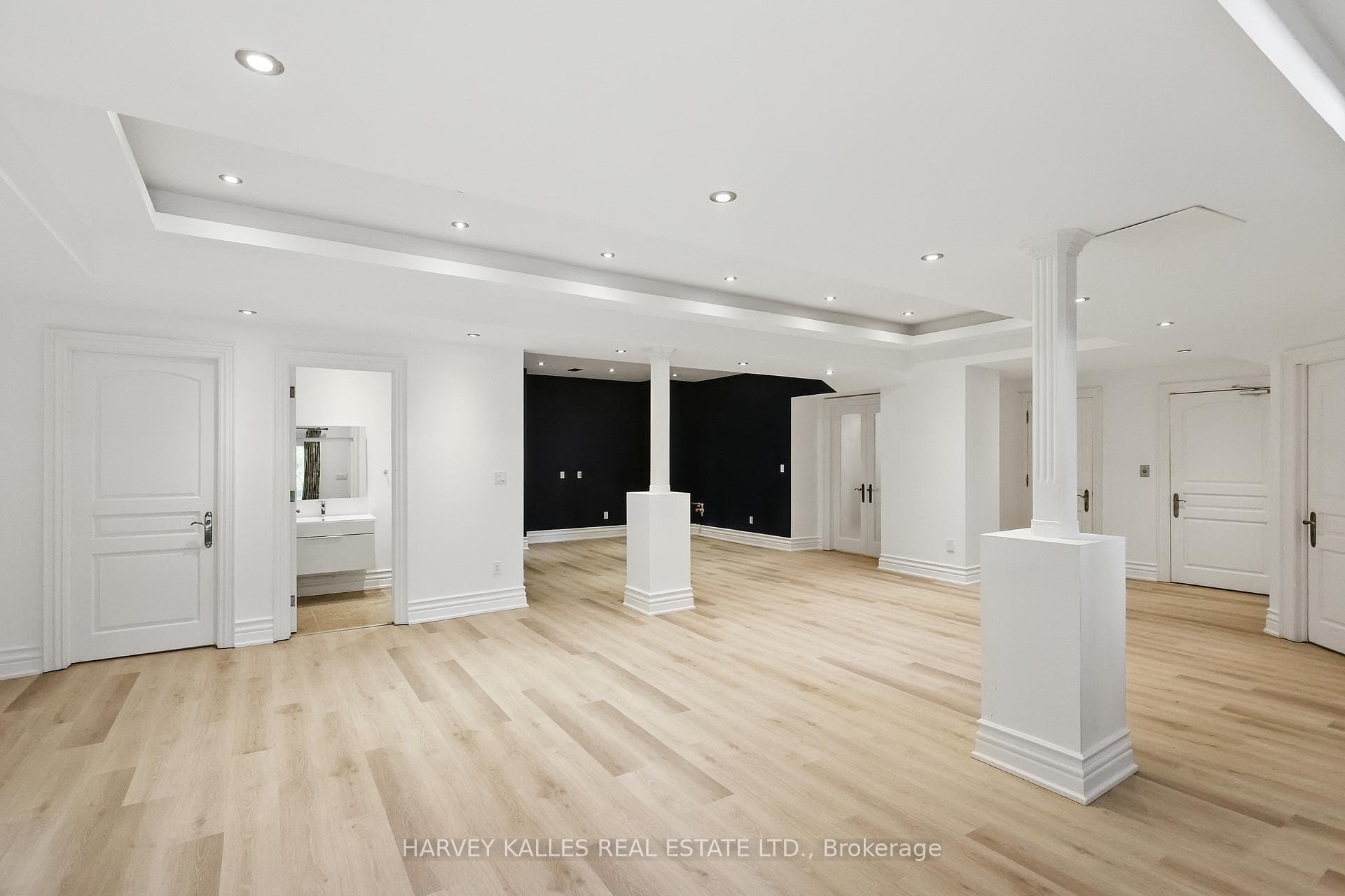 443 Dearbourne Avenue photo 33