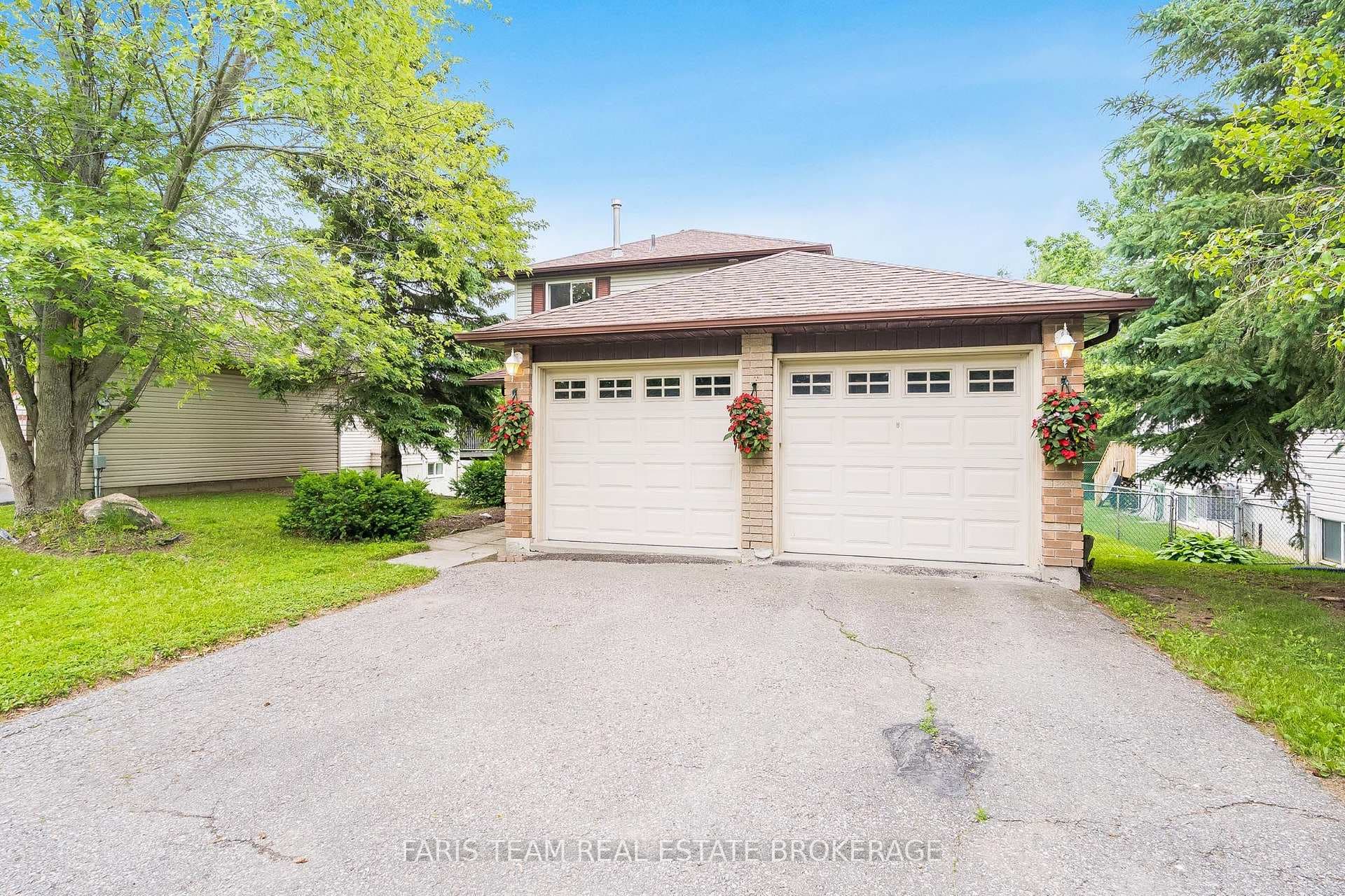 361 Galloway Boulevard photo 1
