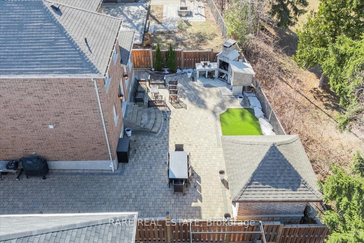 792 Freemont Court photo 45
