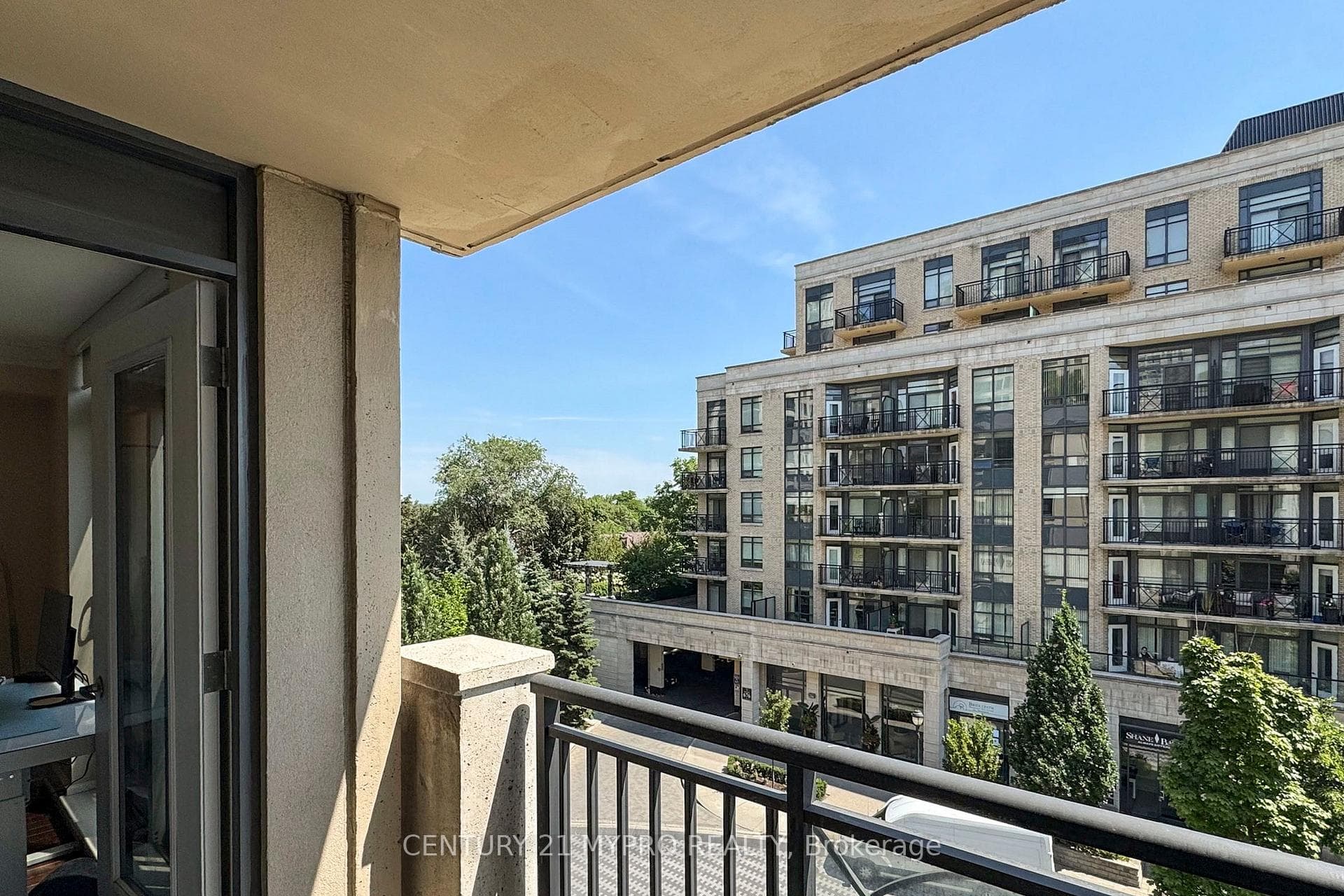 650 Sheppard Avenue Unit 411 photo 22