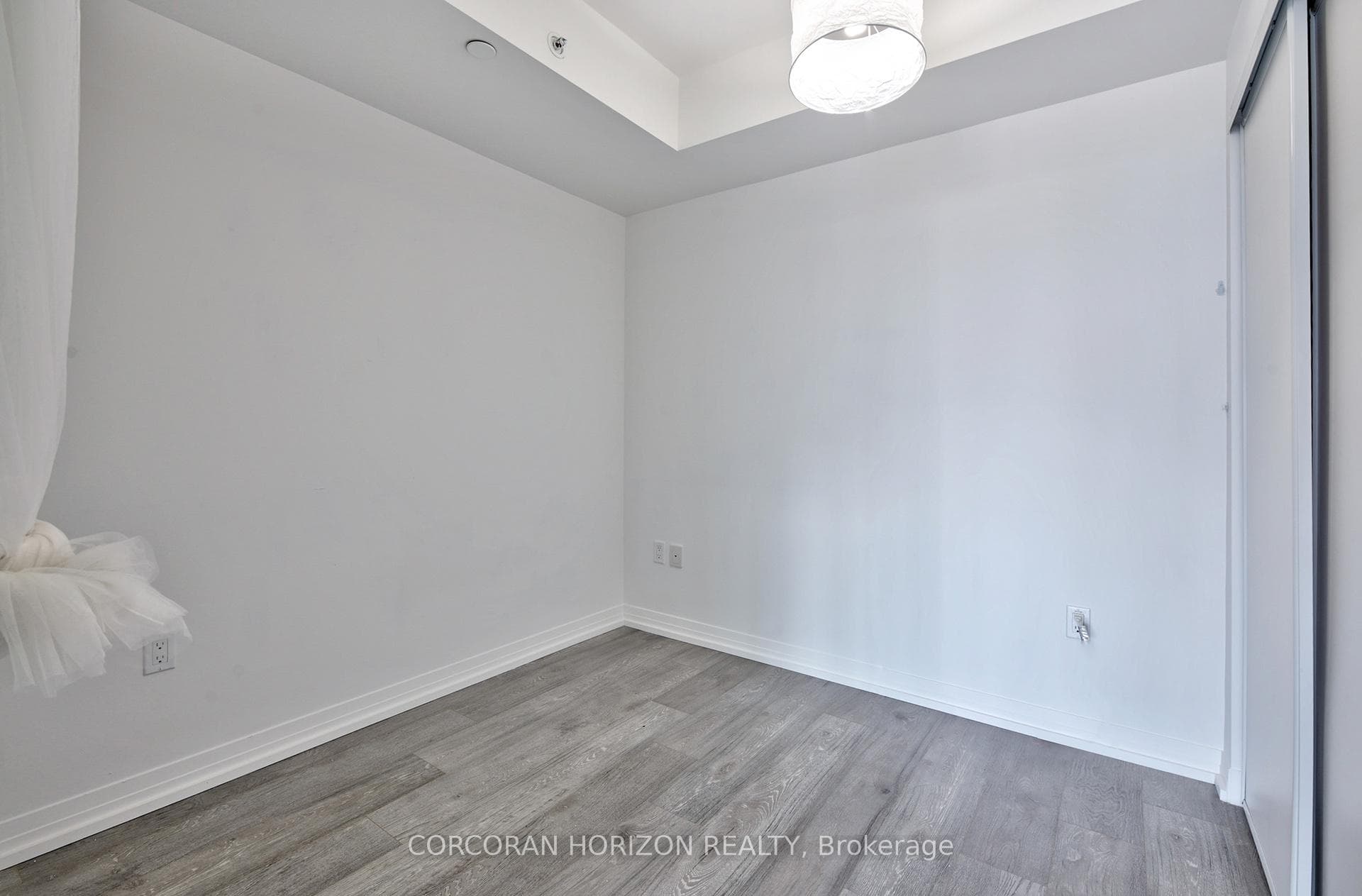251 Jarvis Street Unit 2508 photo 8