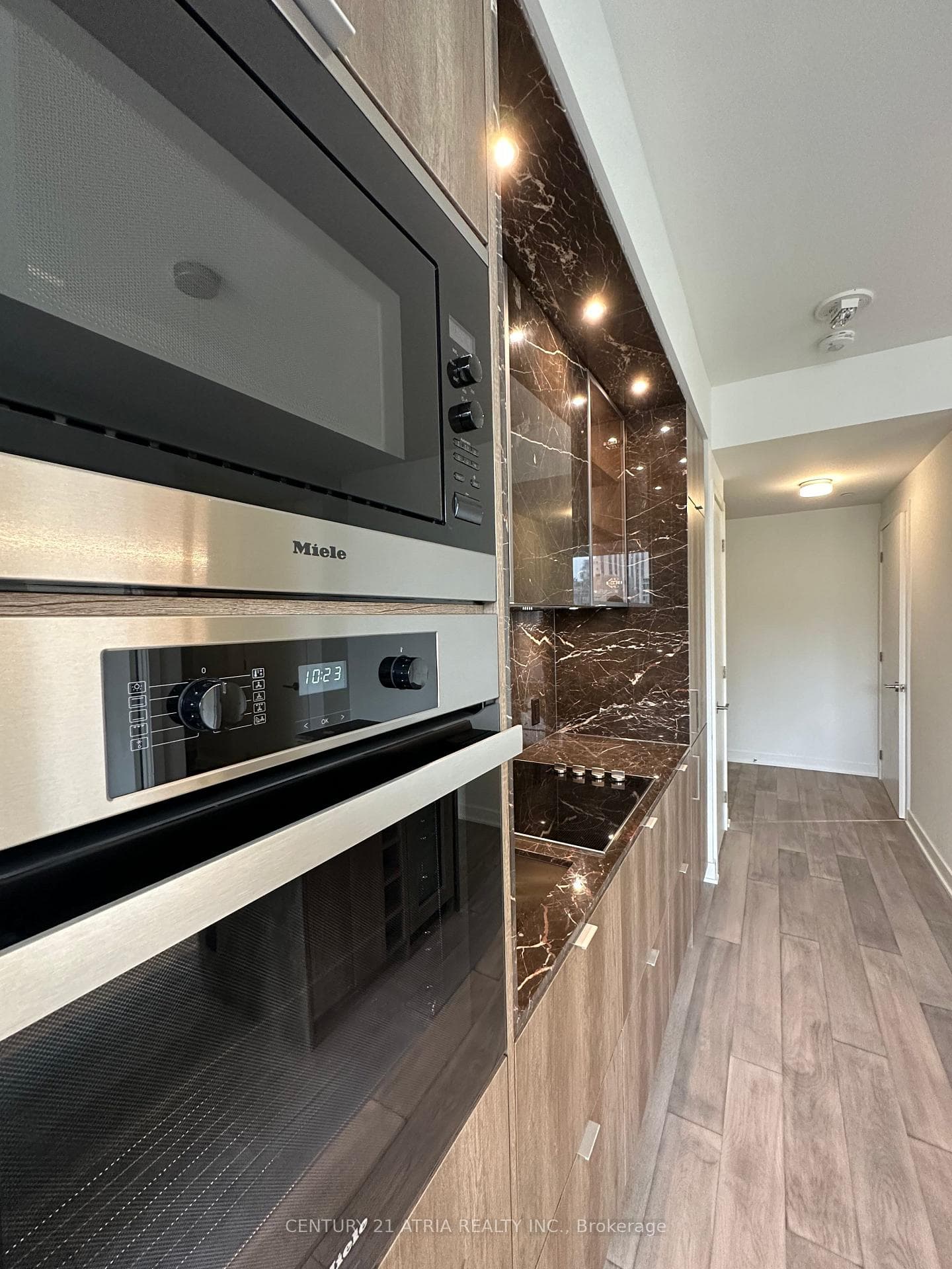 11 Yorkville Avenue Unit 1101 photo 21