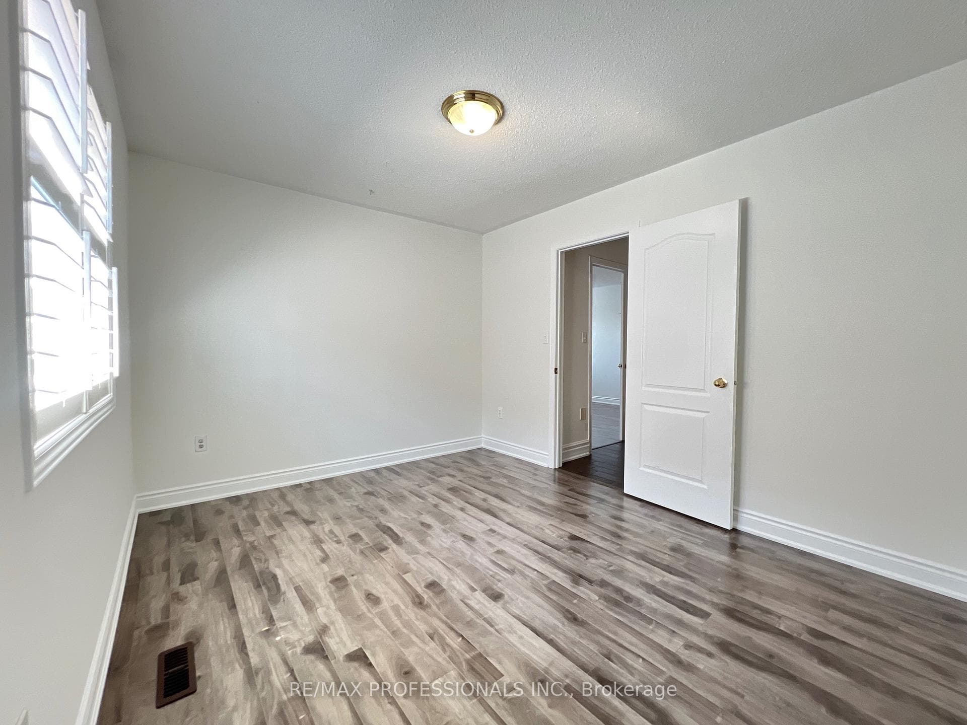 3895 Henrietta Way Unit Main photo 36