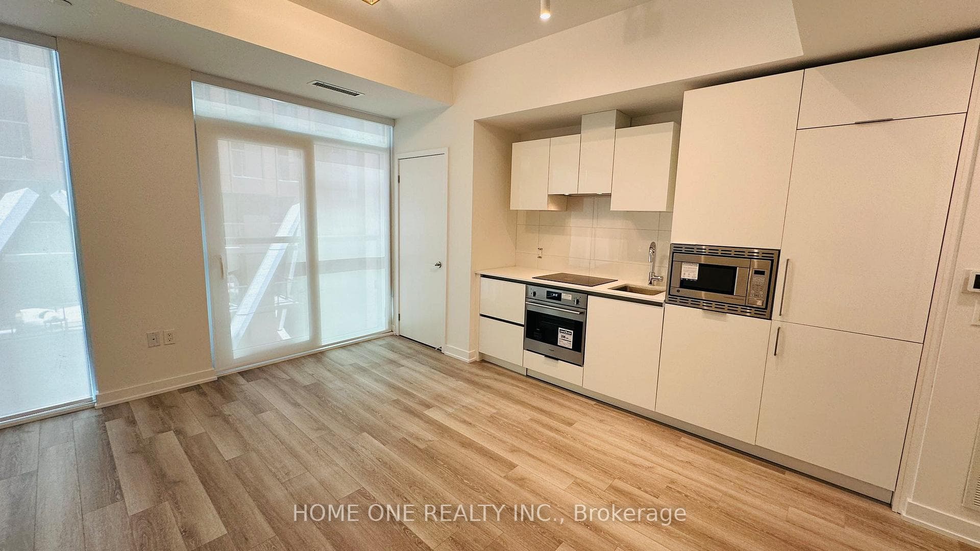 121 St. Patrick Street Unit 1418 photo 2